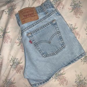 Levi’s Shorts **SOLD**